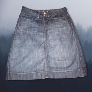 Banana republic medium length dark denim skirt